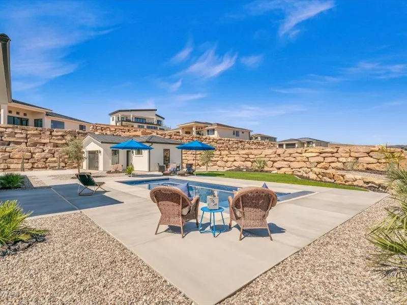 Casita exterior by Prestigious Home Builders