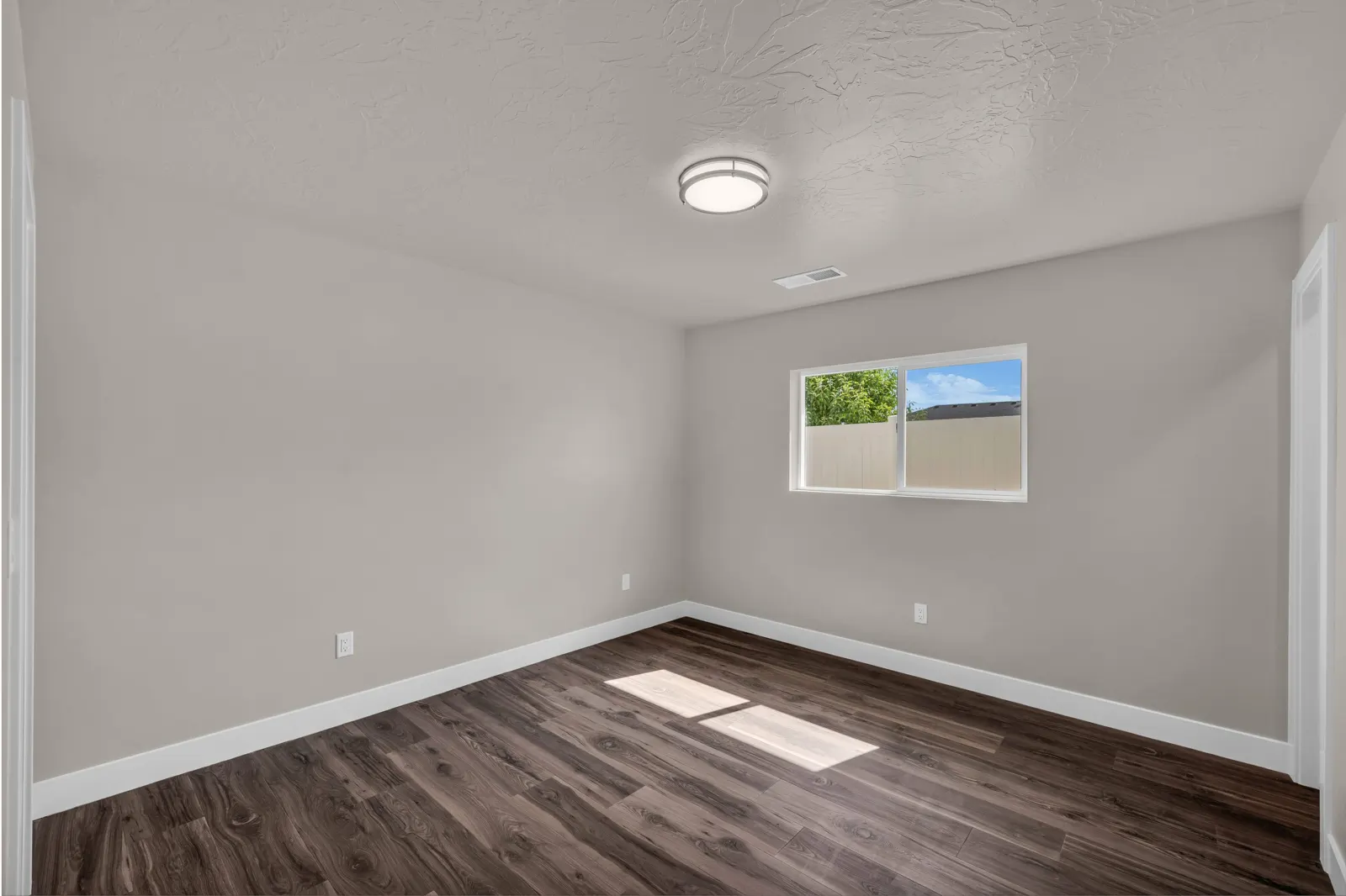 Bedroom in an ADU by Prestigious Home Builders