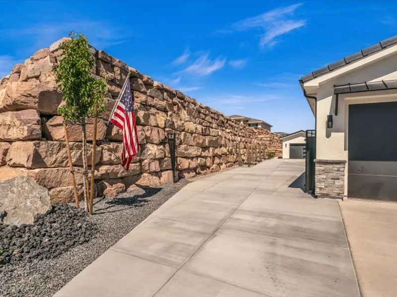 Casita exterior by Prestigious Home Builders